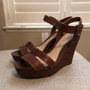 Cute Gianni Bini wedge heels!